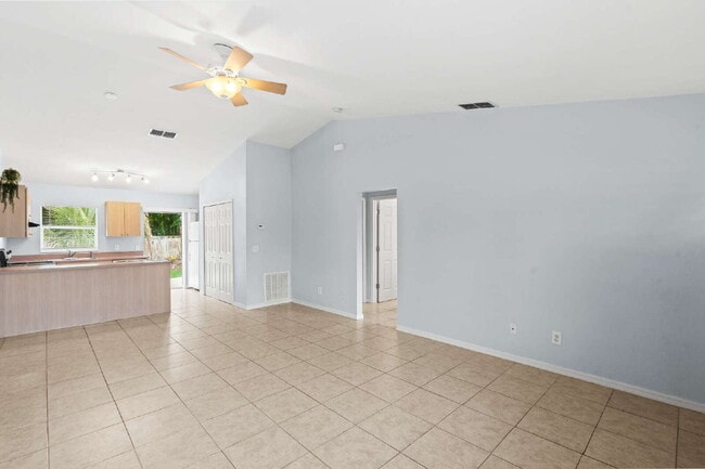 Building Photo - 8400 Matanzas Rd