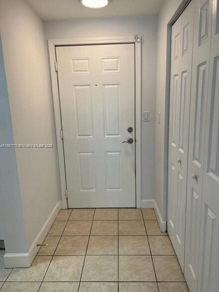 Building Photo - 50 Menores Ave
