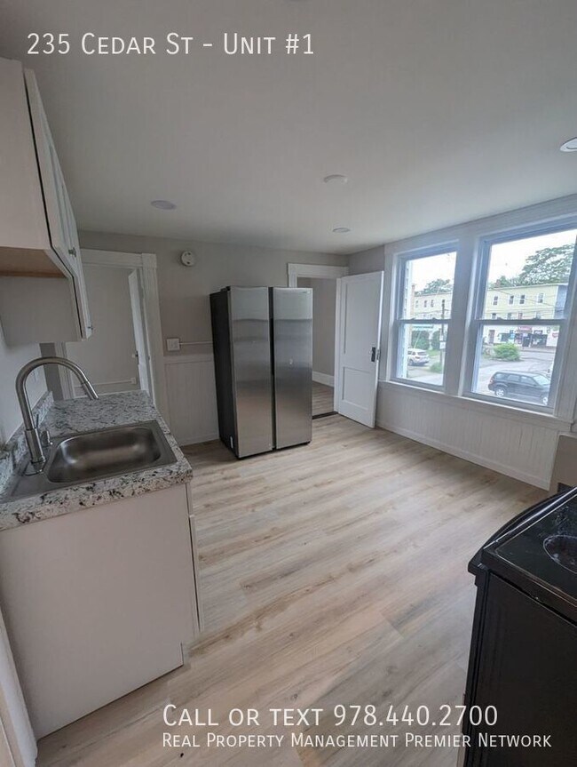 Foto del edificio - 235 Cedar St