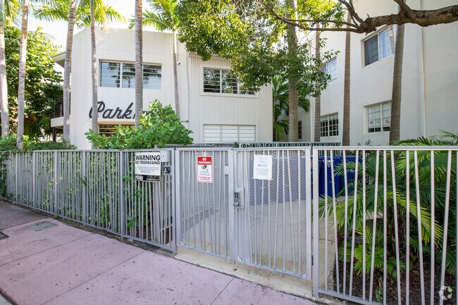 Entrada - Park Apartments