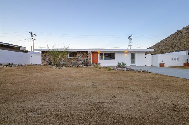 Foto del edificio - 22470 Fawnridge Dr
