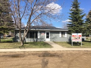 Building Photo - 201 7th Ave SE