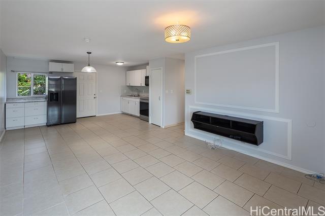 Building Photo - 1367 Kuahaka St