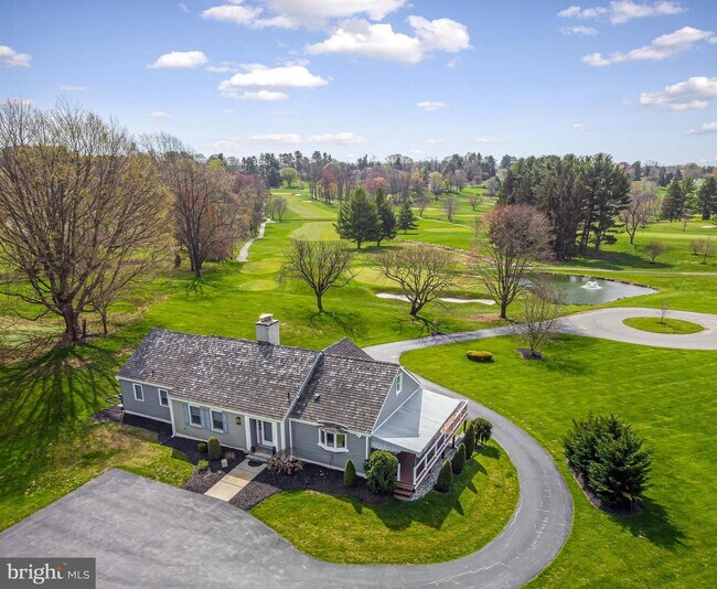 Building Photo - 1061 Lyme Ct