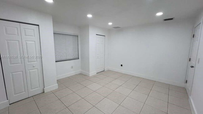 Foto del edificio - 4722 NW 192nd Terrace