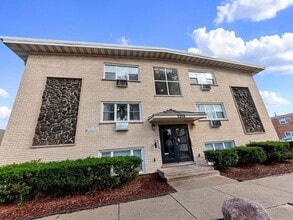 Building Photo - 1213 34th Ave