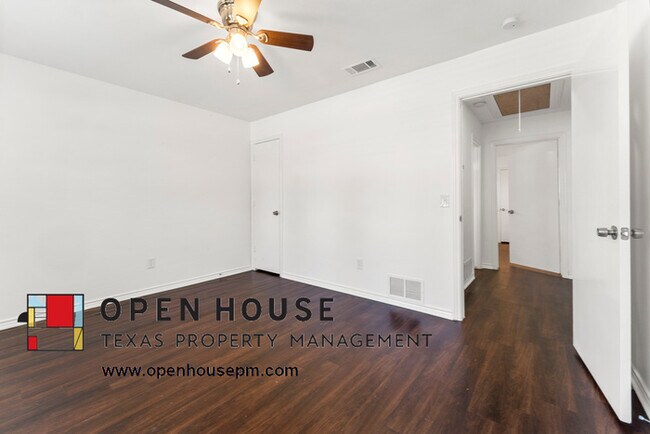Foto del edificio - 810 Rivercrest Blvd, Allen
