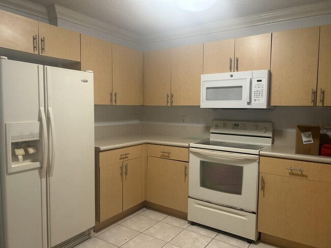 Foto del edificio - 1239 Imperial Lake Rd