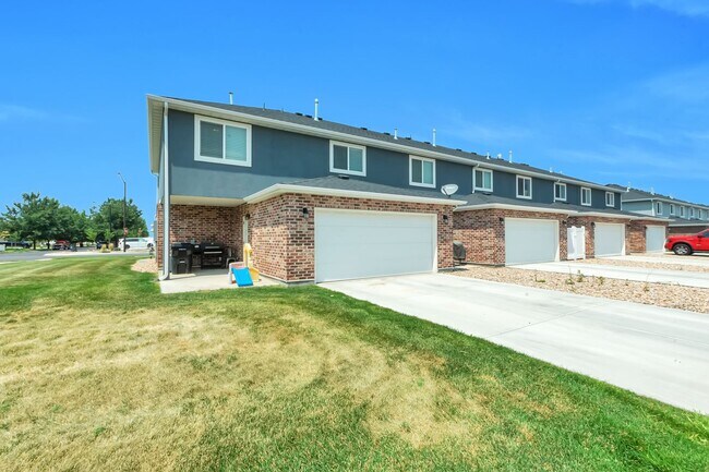 Foto del edificio - Great Townhome in Springville