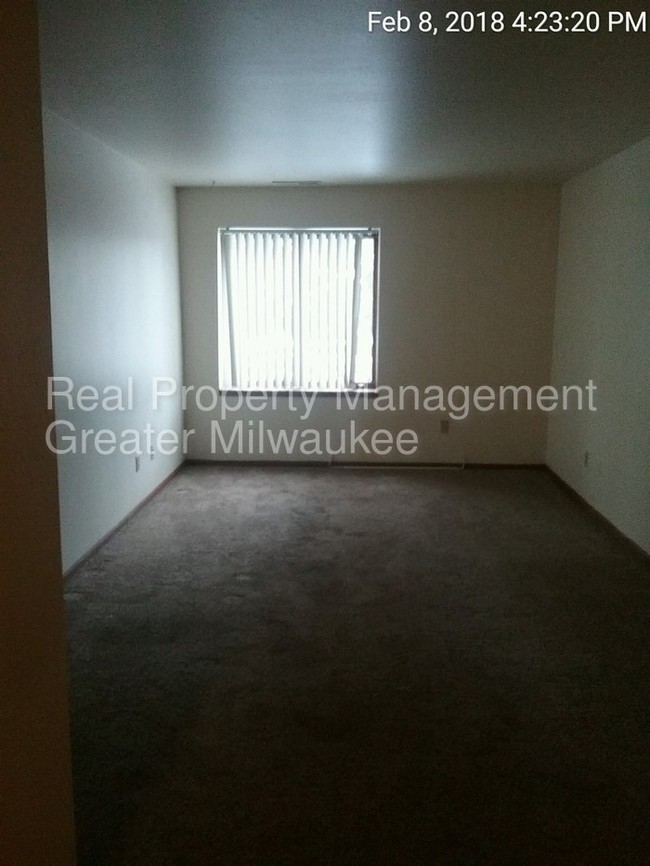 Building Photo - 138 Elkhorn Rd