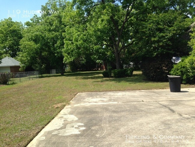 Foto del edificio - 119 Hudson Way