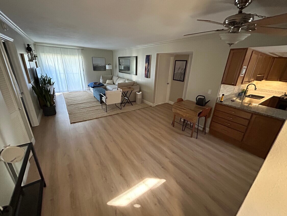 Primary Photo - 12471 McGregor Blvd