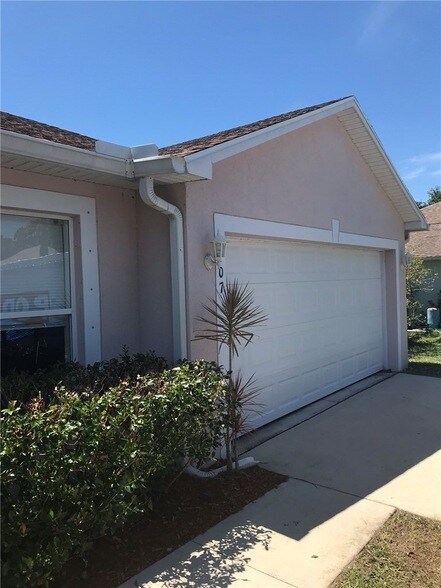 Foto del edificio - 1507 Ocean Cove St