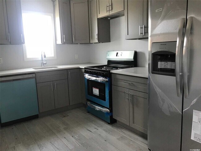 Foto del edificio - 450 E Hudson St