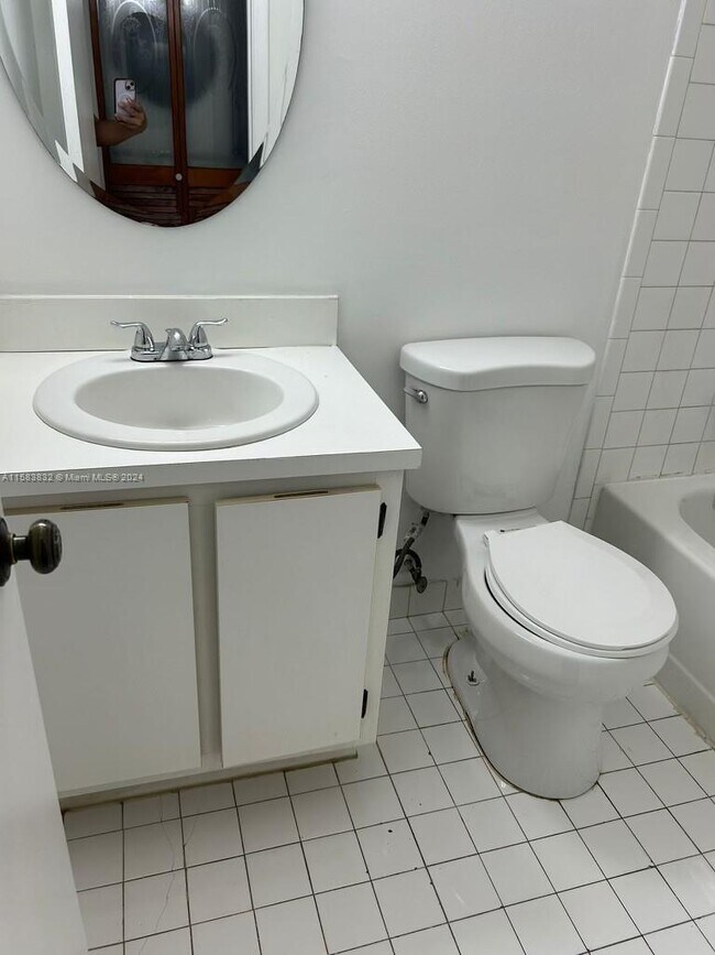 Foto del edificio - 20810 NE 8th Ct