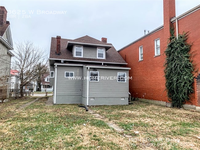 Building Photo - Check out this nice 3 BD/2 BA home