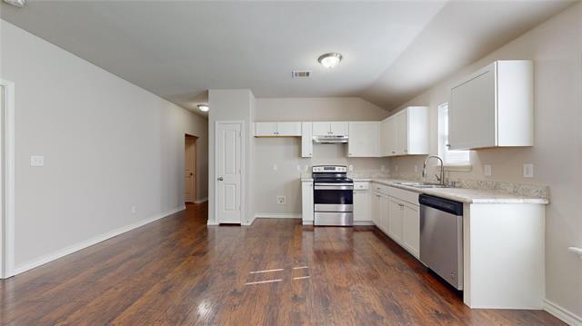 Building Photo - 2104 Daniel St