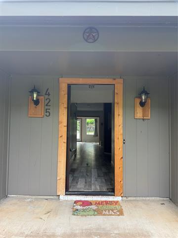 Foto del edificio - 425 Marlin Ln