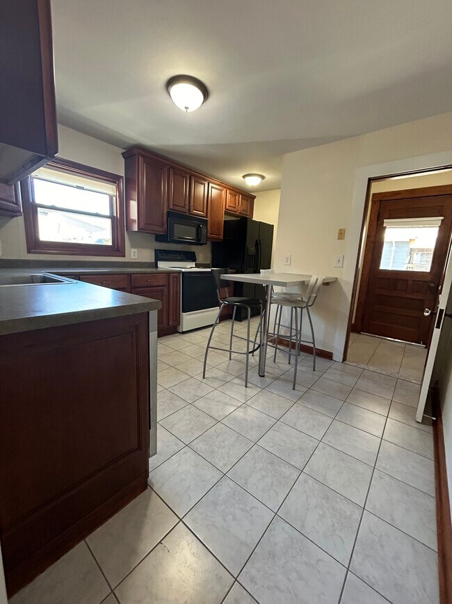 Foto del edificio - 70 Unity Ave