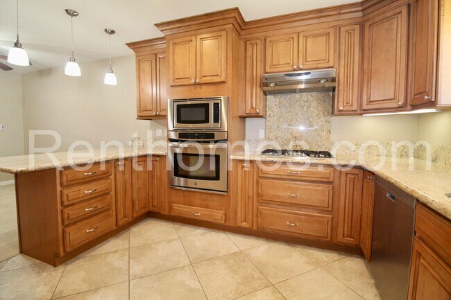 Building Photo - 16449 Felice Dr