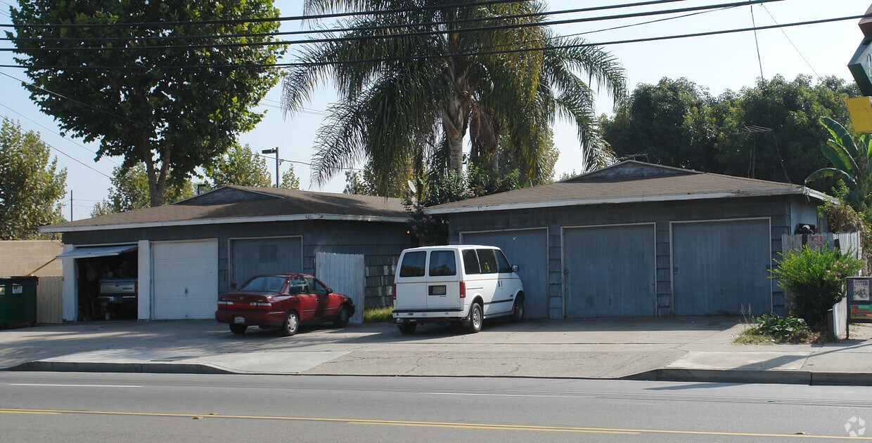 Primary Photo - 501 N Grand Ave