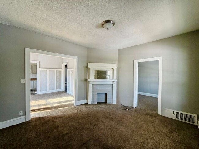 Foto del edificio - 618 E 97th St