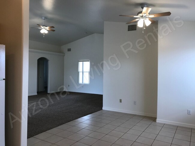 Building Photo - PERFECT CUL-DE-SAC HOME