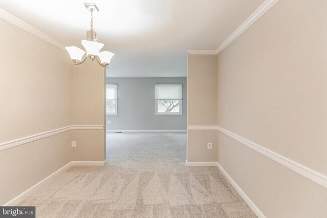 Foto del edificio - 5335 Lake Cove Ct