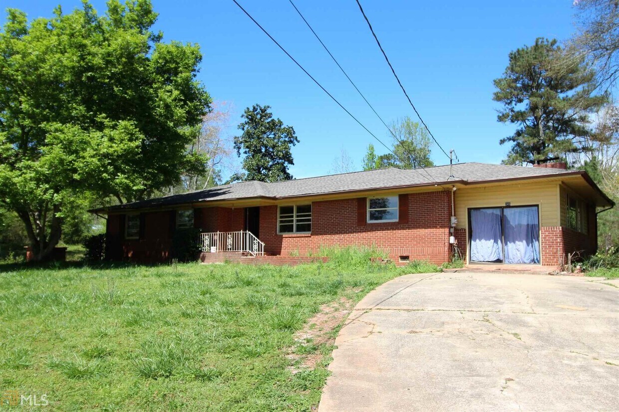 Primary Photo - 245 Old Bremen Rd
