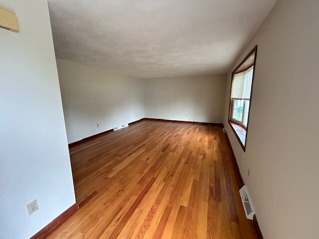 Foto del edificio - 362 Plymouth St