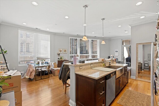 Foto del edificio - 951 W Huron St