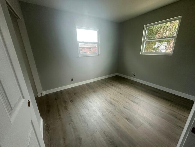 Building Photo - 1759 Aquarius Ct