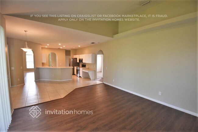 Building Photo - 12908 Lake Ventana Dr