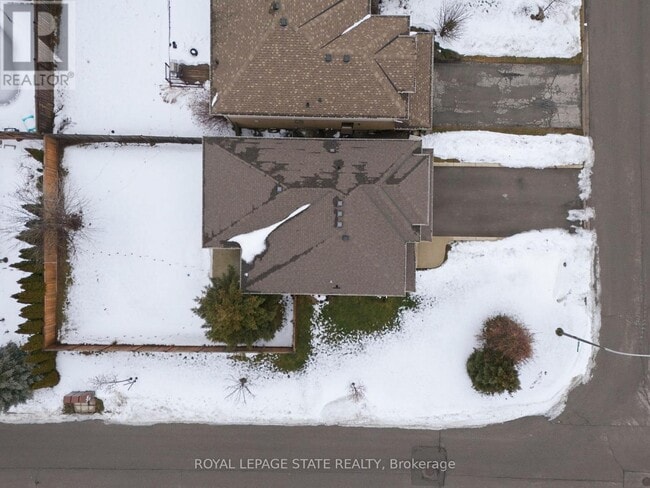 Photo du bâtiment - 3 Holkham Ave