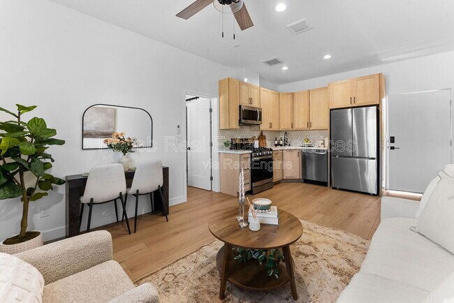 Foto del edificio - 4286 Samoset Ave