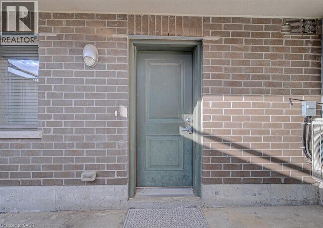 Photo du bâtiment - 350 Fisher Mills Rd