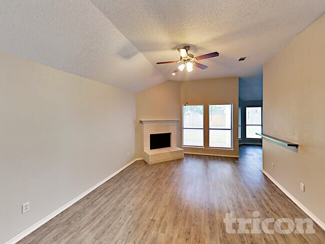 Foto del edificio - 1508 Manitoba Ln