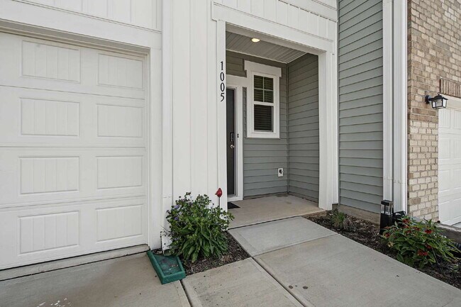 Foto del edificio - Furnished 3-Bed Townhouse in Durham