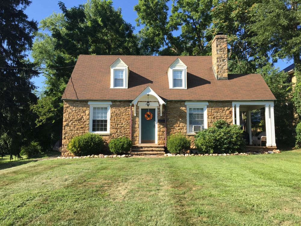 Primary Photo - Single Family Home in Warrenton
