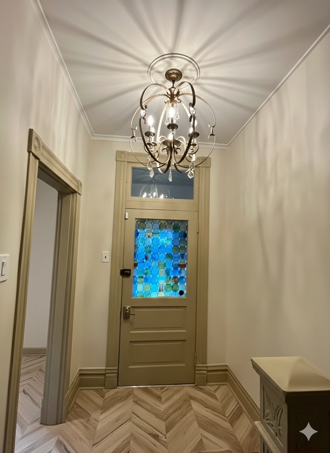 Entryway with original stained glass - 347 Spahr St
