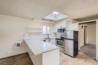 Building Photo - 2015 43rd Ave E