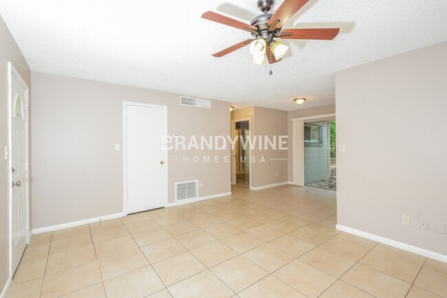 Foto del edificio - 10126 Crozier Ct