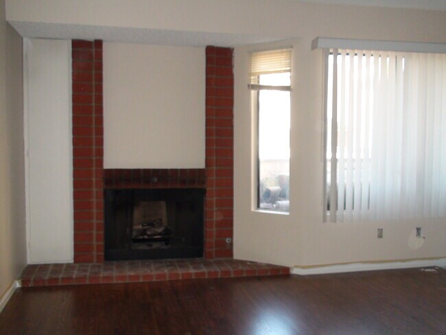 Foto del edificio - 24837 Apple St