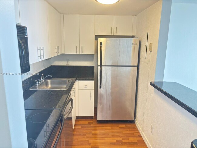 Foto del edificio - 770 Claughton Island Dr