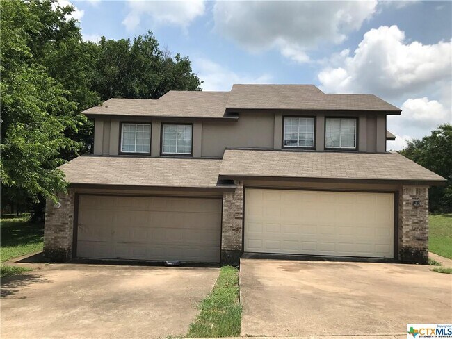 Building Photo - 113 Crest Dr