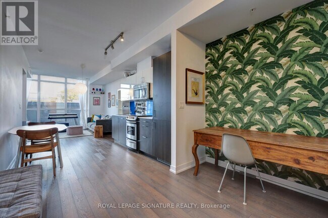 Photo du bâtiment - 36 Howard Park Ave