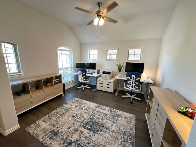 Building Photo - Fantastic in Fort Worth - Burleson ISD