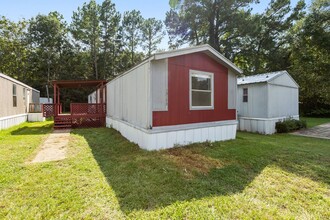 Building Photo - 13173 S Lee Shore Dr