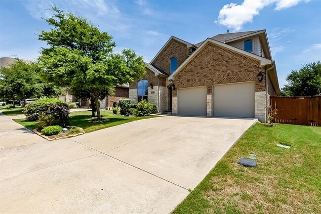 Building Photo - 324 Fort Cobb Way