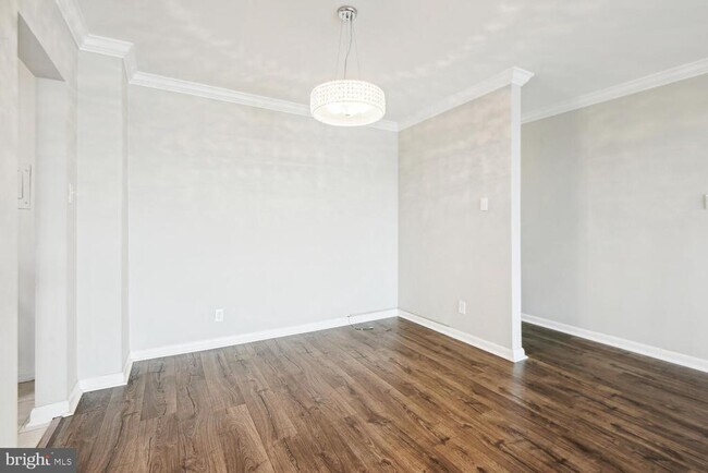 Foto del edificio - 5101 River Rd